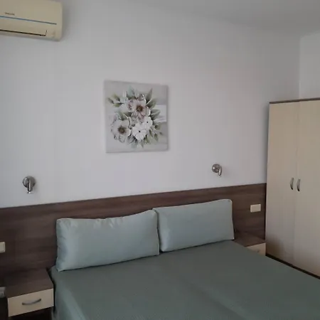 Apartment Zhelezovi *
